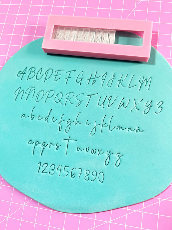 Mini Lettering cursiva y números con Aplicador y Caja Organizadora / letras abecedario - Imagen 7